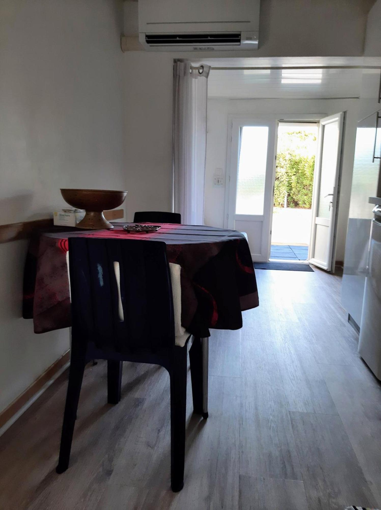 Appartement Meuble Bord De Mer Fos Sur Mer Fos-sur-Mer Exterior foto